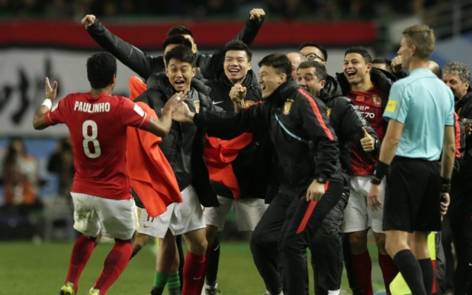 Гуанджоу стигна 1/2-финал след обрат