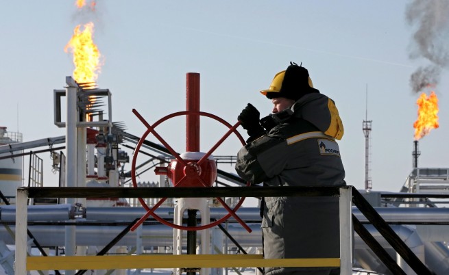 Русия печели глобалната петролна надпревара с рекорден добив