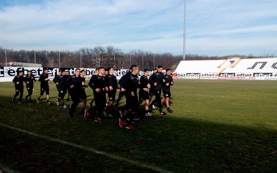 Локомотив Пловдив започна с четирима нови