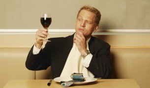 Червеното вино и касисът са суперхрани за мъжете