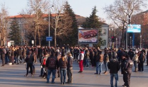 Мотористи блокираха движението във Варна