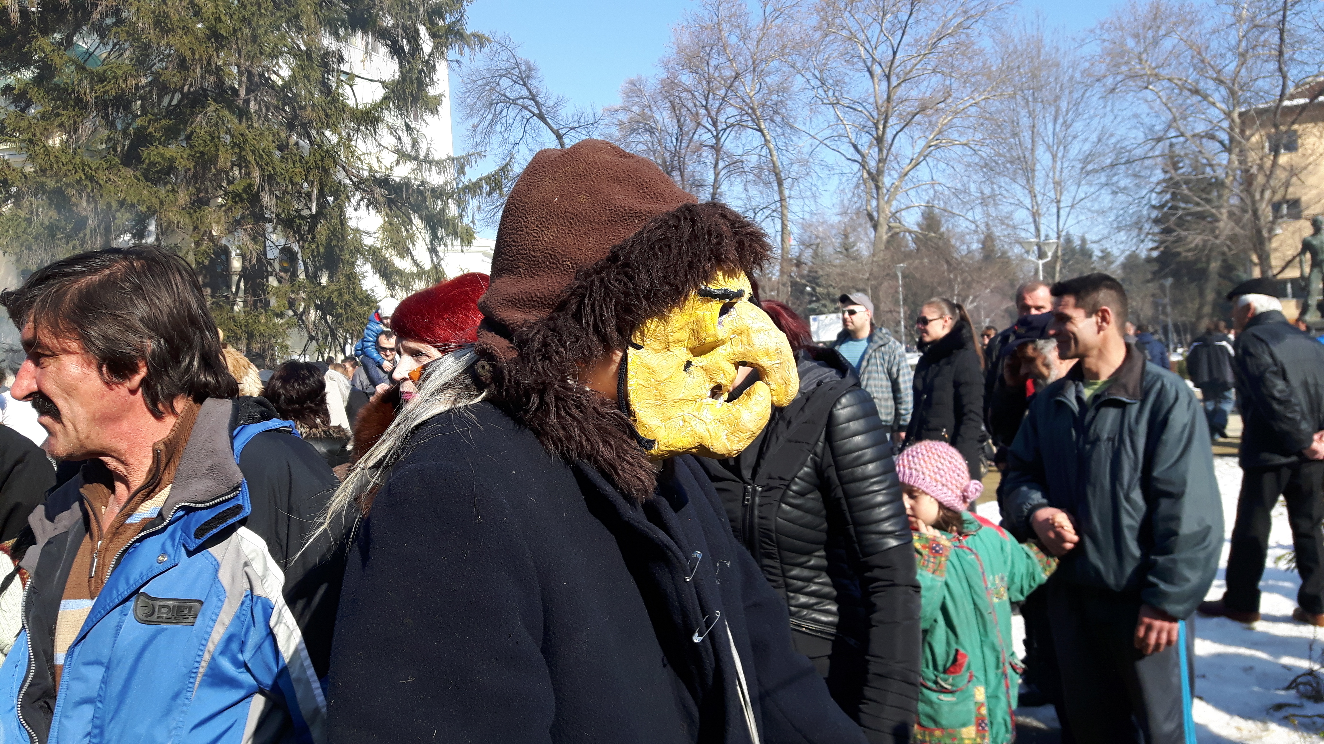 Кукерски фестивал "Сурва" в Перник