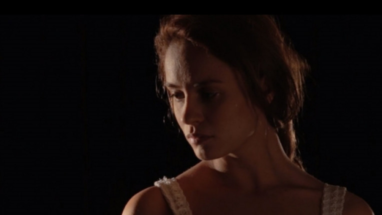  Смел фасул - новата блестяща визия на Радина Кърджилова 