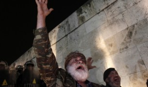 Гръцки икономист: Не се вижда решение на кризата