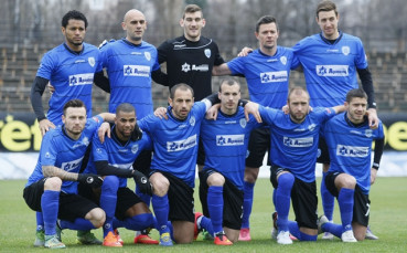 Любимецът на всички в Черно море черпи за рожден ден