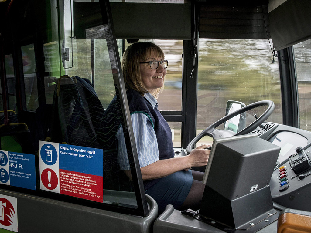 Девет унгарски жени професионалисти, които преследват кариера в професии, доминирани от мъжете.