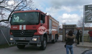 Музея на авиацията се запали, двама пострадаха