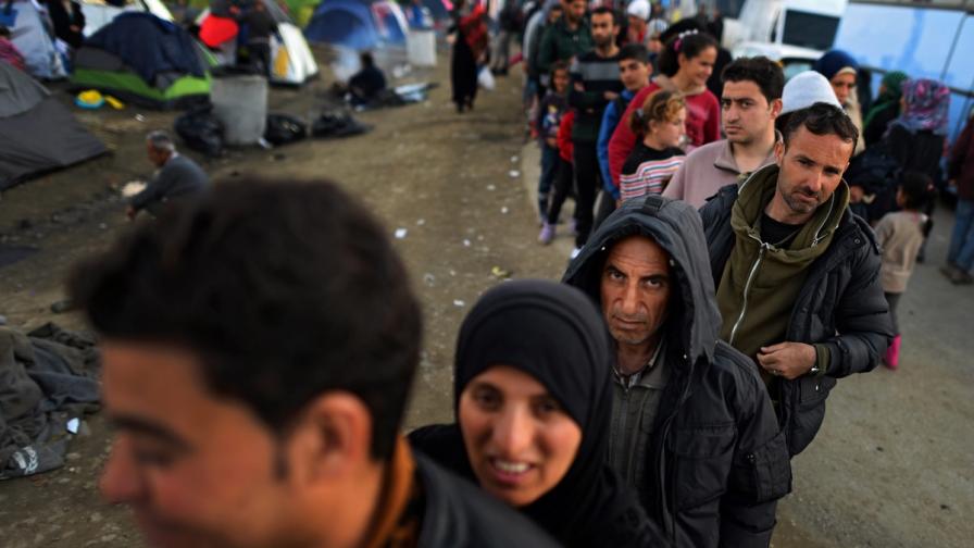 Хепатит плъзна в мигрантския лагер край Идомени