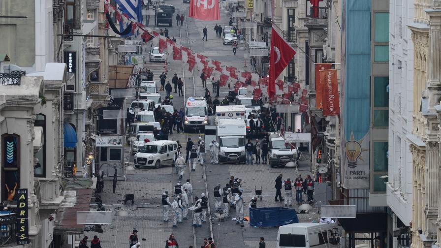 Две противоречащи си версии за атентата в Истанбул
