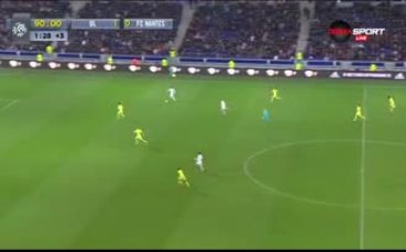 Лион матира Нант в края на мача