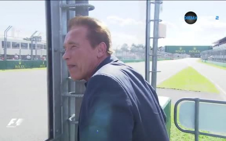 Шварценегер се наслаждава на състезанието в Мелбърн
