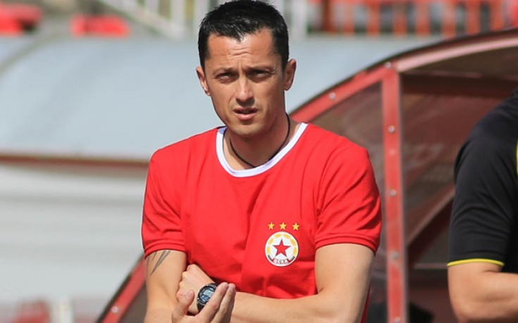 Янев: 24 часа на ден работя да върна хората на стадиона