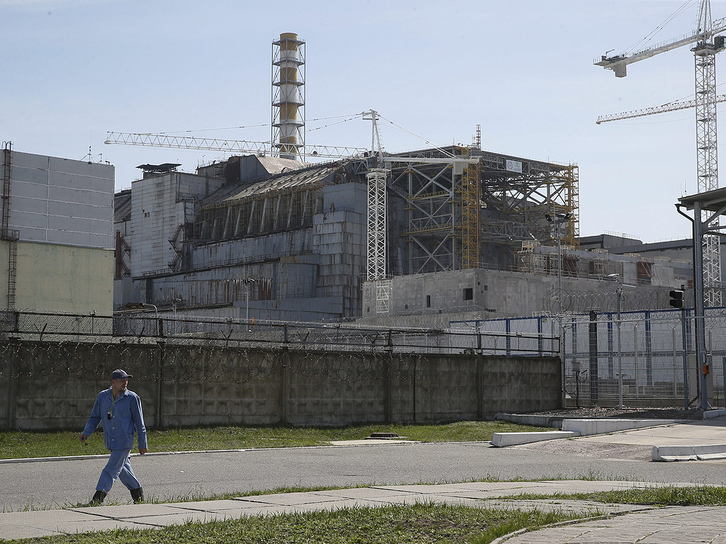 На 26 април 1986 г., стана експлозия в блок 4 на АЕЦ Чернобил в украинска ССР, сега Украйна.