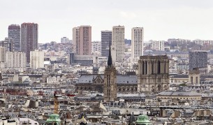 Париж заринат в боклук в навечерието на Евро 2016