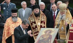 Президентът: Българският народ обича своята армия
