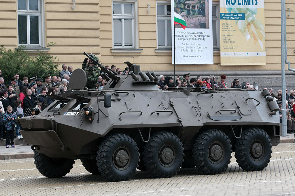 Военния парад в столицата на представителните части на Българската армия