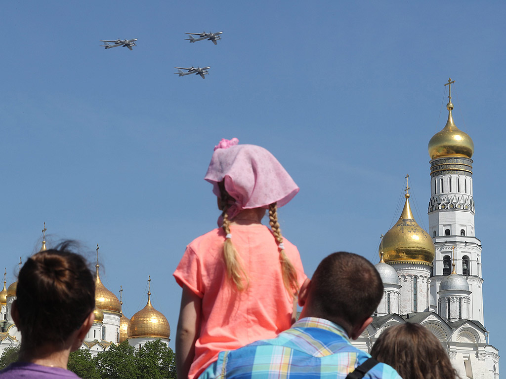 Парад в Москва за 71 години от съветската победа над нацистка Германия