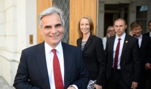 Австрийският канцлер с оставка заради провал на вота