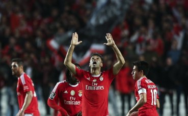 Бившият бразилски нападател Жонас Гонсалвеш беше задържан на летището в