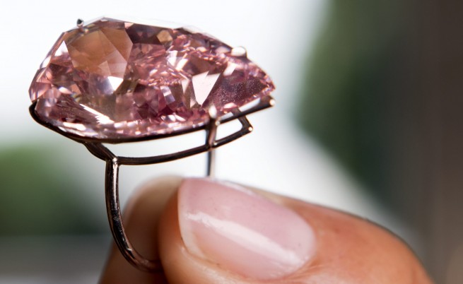 Вижте най-уникалния розов диамант в света (видео)