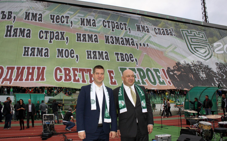 Хореографията за 100 години Светът е Берое