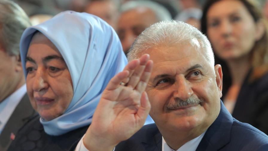 Премиерът на Турция обяви, че е готов за оставка