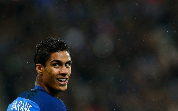 Манчестър Юнайтед изважда оферта за защитник на Реал