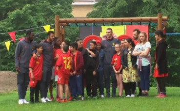 Танци, усмивки и прегръдки от Лукаку, Дембеле и Вермален