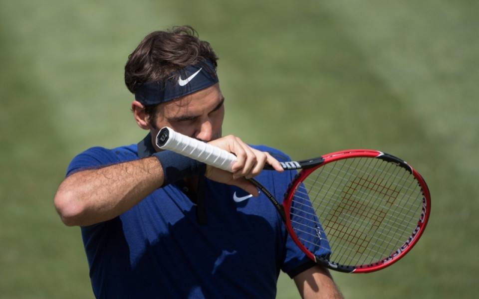 Федерер се класира на четвъртфинал в Щутгарт