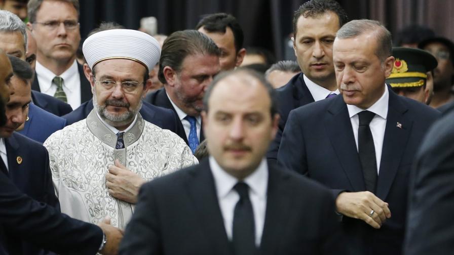 Ердоган вдигна скандал на погребението на Мохамед Али
