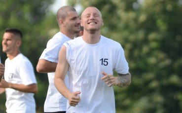 Иван Иванов игра само 34 минути за Панатинаикос при разгром