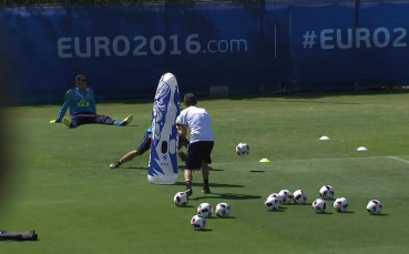 В лагера на Италия тренират нормално преди мача срещу Испания