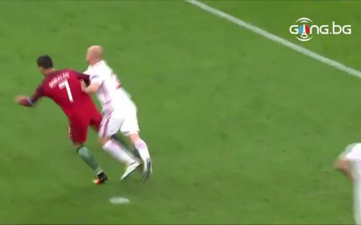 Роналдо вдигна безпомощно ръце и поиска дузпа, имаше ли я?