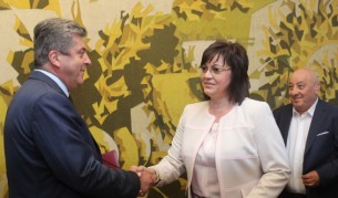 Президентът освободи ген. Радев, БСП и АБВ зад него