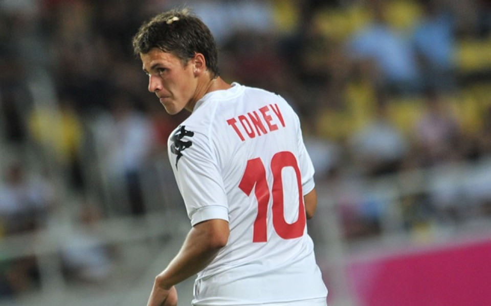 Италианци изфабрикуваха трансфер на Тонев в Серия Б