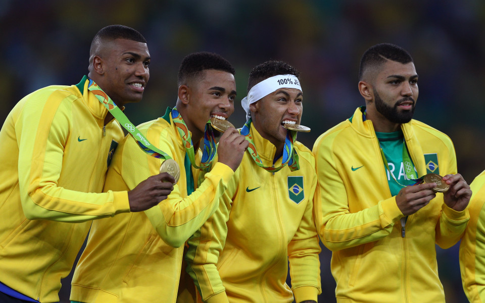 Седем олимпийски шампиони в националния на Бразилия за световните квалификации