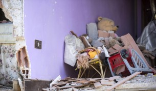 Писмо до дете, загинало под руините, разплака Италия