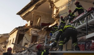 Ще изчезнат ли градове от картата след труса в Италия