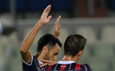 Италия полудя по Тонев и гола му, той скромничи