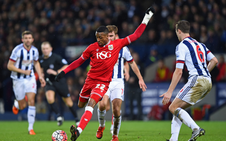 Астън Вила си осигури нападател