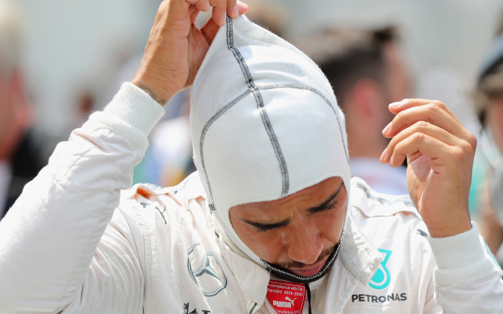 Хамилтън бесен на 