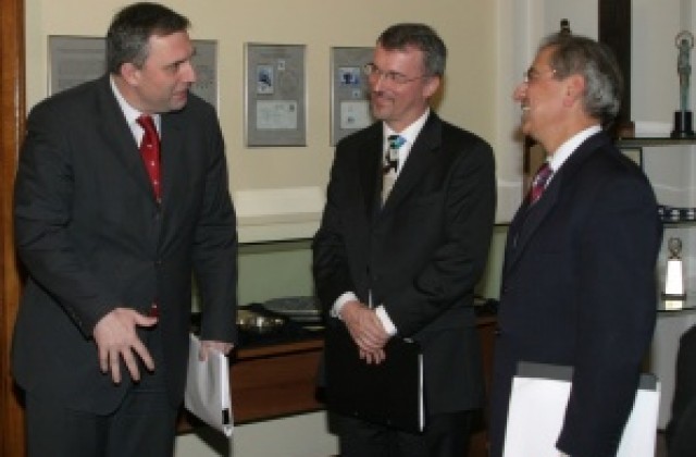 Калфин се срещна с представителя на Световната банка за България