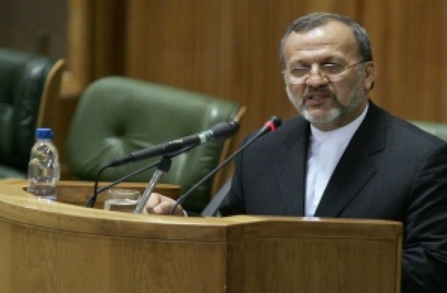 Иран предпочита преговорите за решаване на спора с ядрената му програма