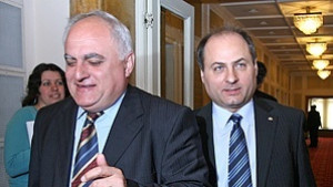 Комисията по досиетата ще провери първо кандидатите за евродепутати