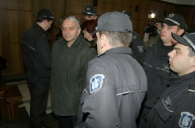 Върнаха Рогачев в ареста
