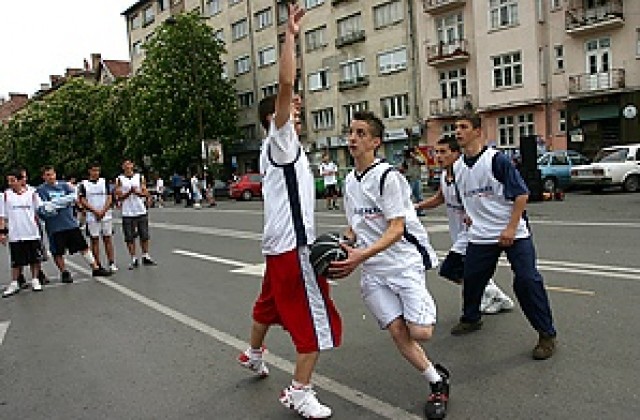 Съзтезание по стрийтбол се проведе в София