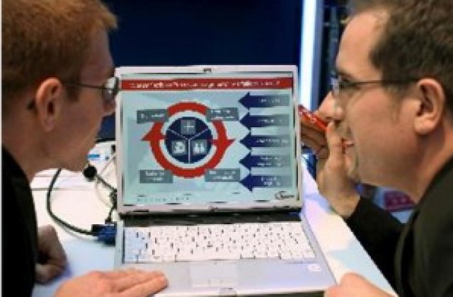 Fujitsu пуска на пазара най-малкия лаптоп в света