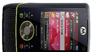 Motorola 32GB MOTORIZR V8 стъпва на пазара