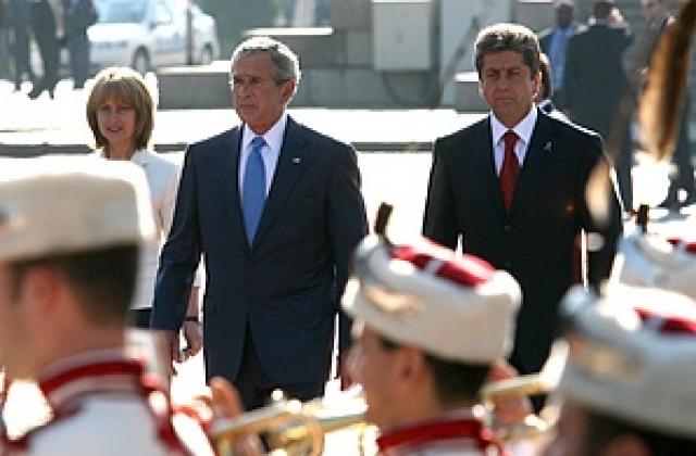 Буш приключва европейската си обиколка в България