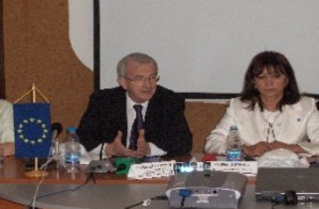 М. Хъмфрис: Докладът за напредъка на България е технически